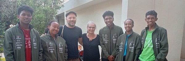 Estada dels professors Joan Casals i Ingrid Masaló a Madagascar